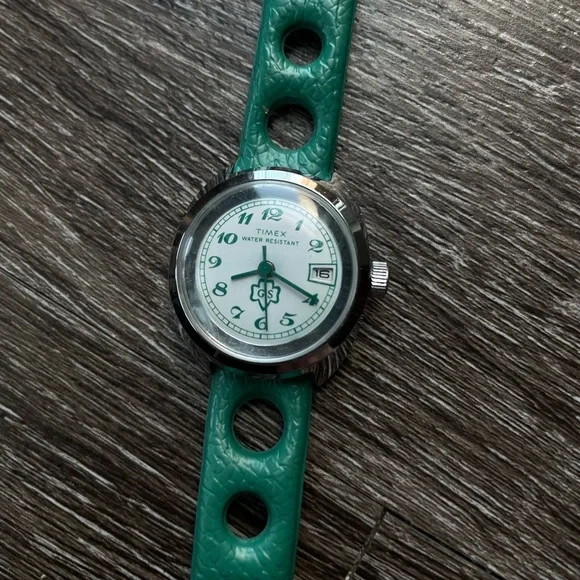 Vintage Green Girl Scouts by Timex Mechanical WindUp Ladies/Girls Watch EUC rare - Picture 3 of 6